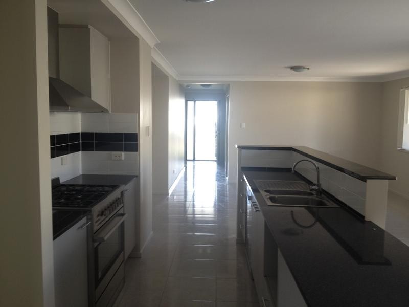 28 Currawong Street, Deebing Heights QLD 4306