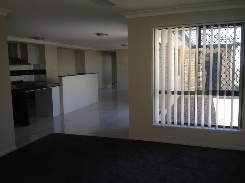 28 Currawong Street, Deebing Heights QLD 4306