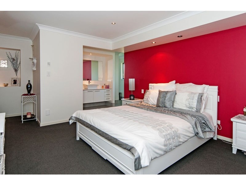 18 Jacana Crescent, Flinders View QLD 4305