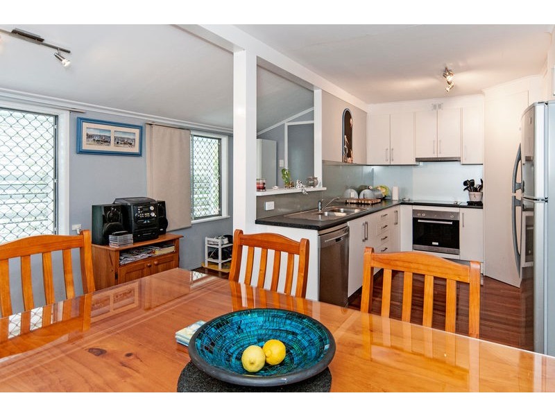 37 David Street, North Booval QLD 4304