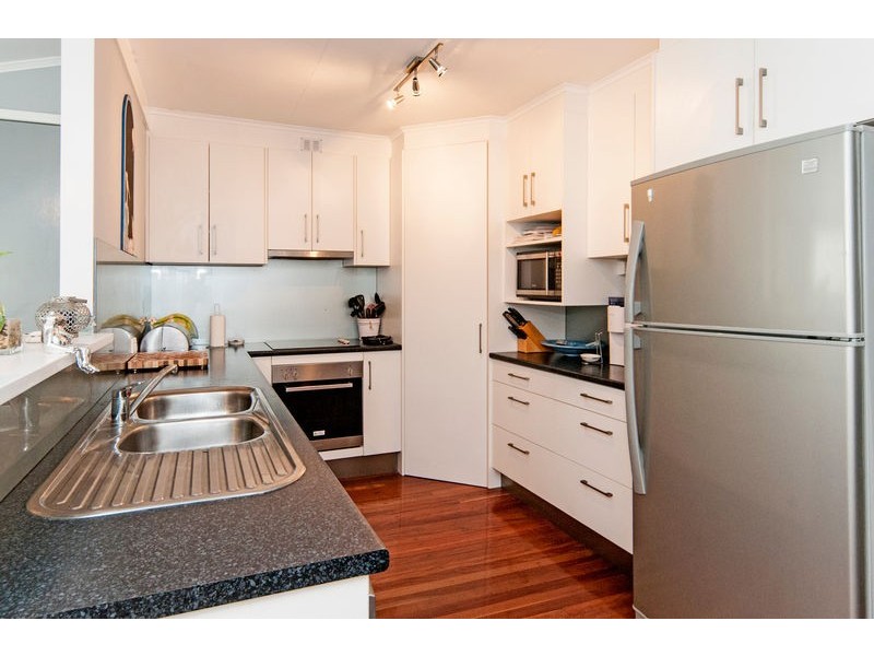 37 David Street, North Booval QLD 4304