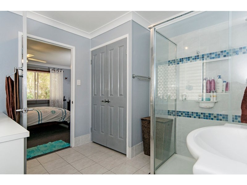 37 David Street, North Booval QLD 4304