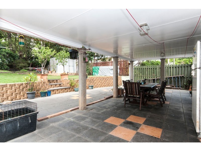 37 David Street, North Booval QLD 4304