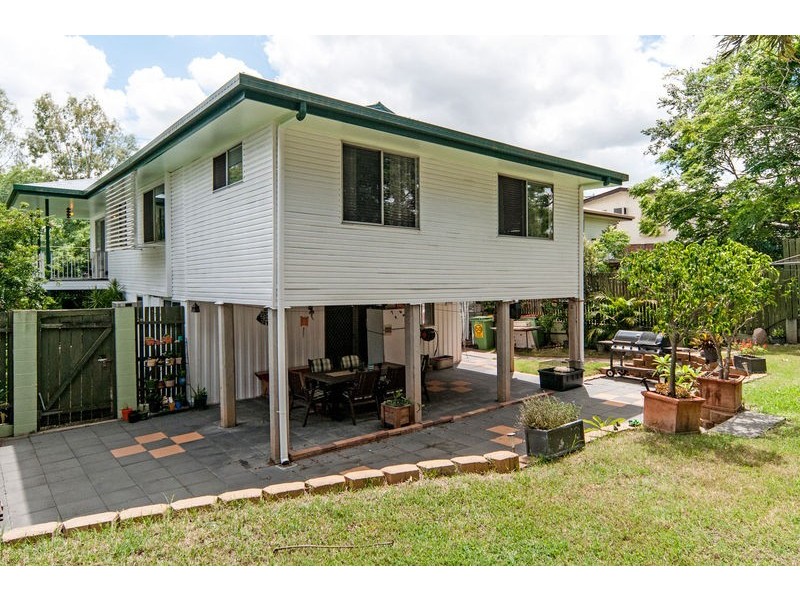 37 David Street, North Booval QLD 4304