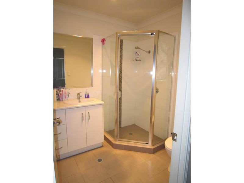 1/14 Earlwood Court, Raceview QLD 4305