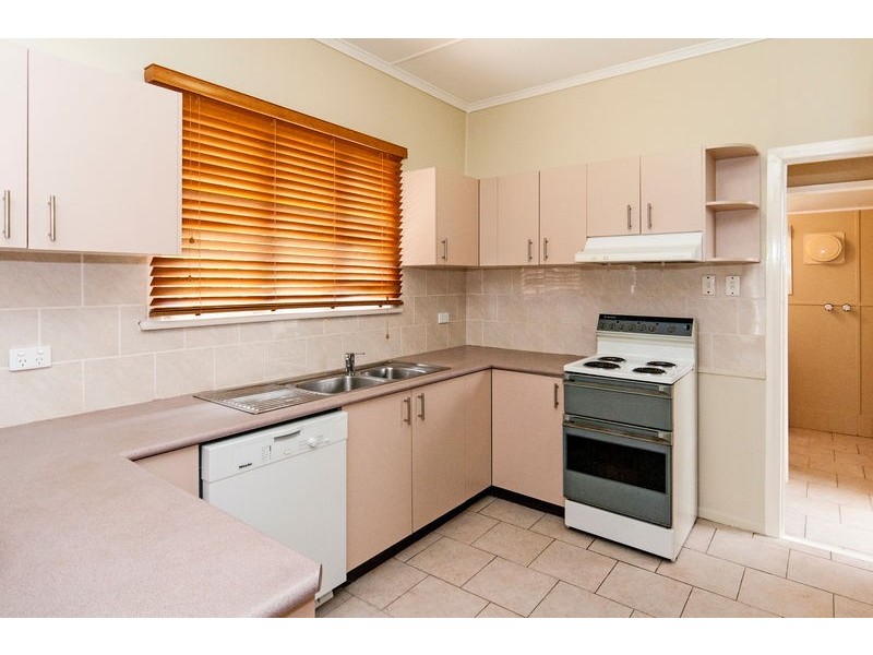 28 Cafferky Street, One Mile QLD 4305