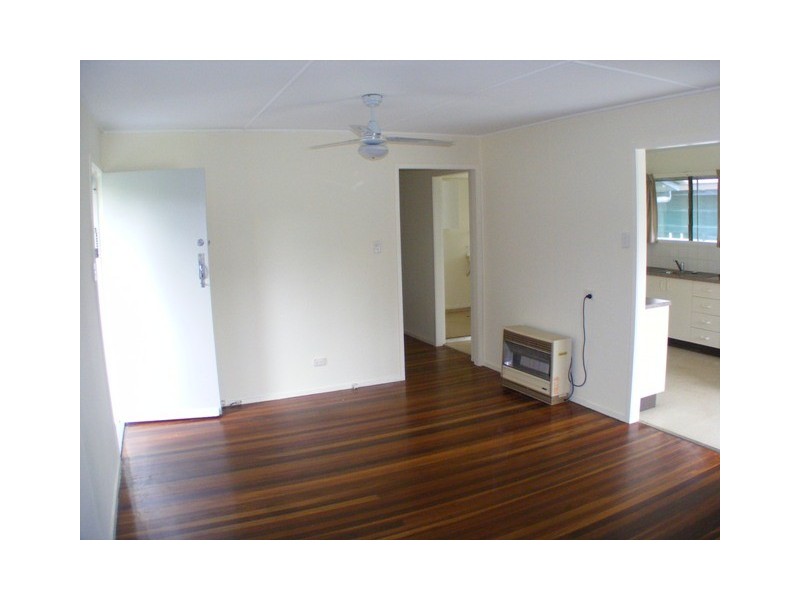 11 Wills Street, Leichhardt QLD 4305