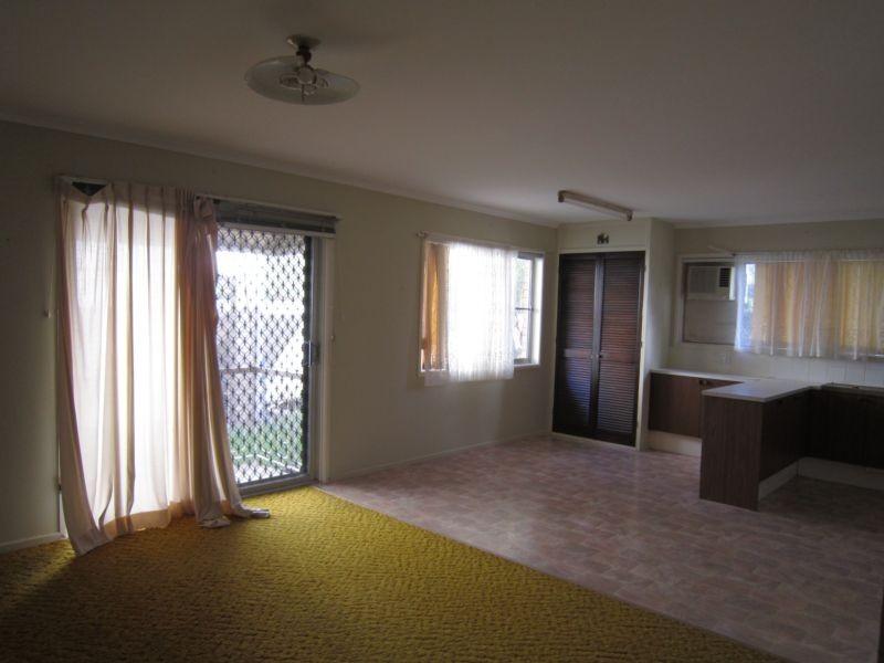 4 Olive Street, Flinders View QLD 4305