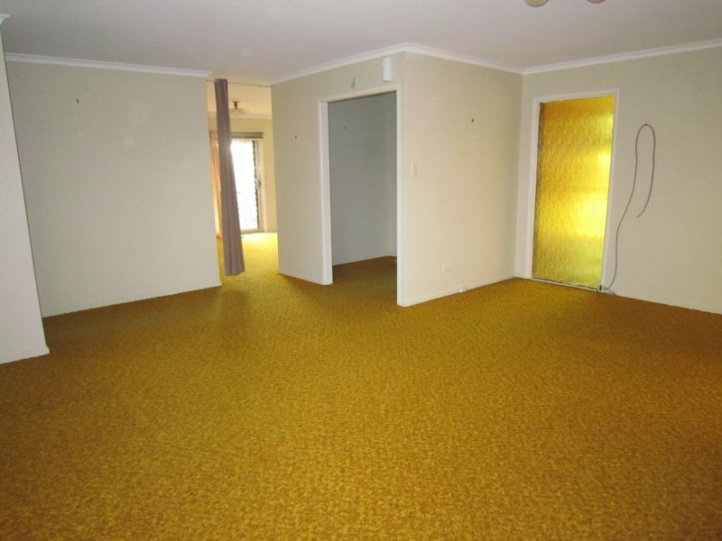 4 Olive Street, Flinders View QLD 4305