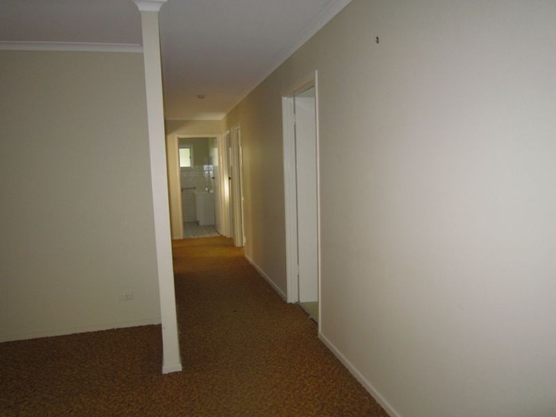 4 Olive Street, Flinders View QLD 4305