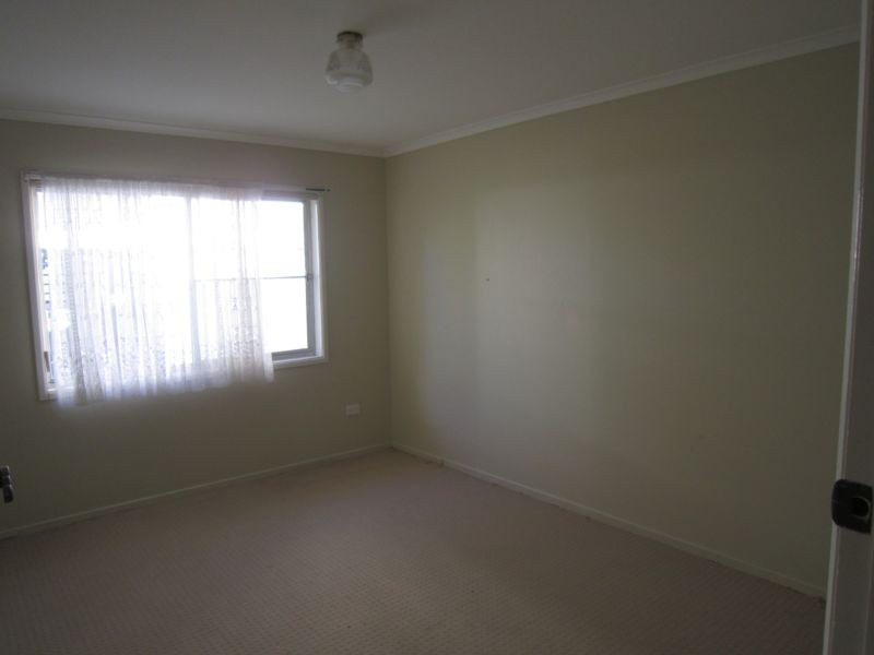 4 Olive Street, Flinders View QLD 4305