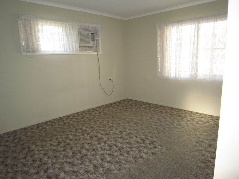 4 Olive Street, Flinders View QLD 4305