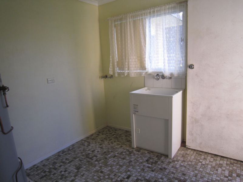 4 Olive Street, Flinders View QLD 4305