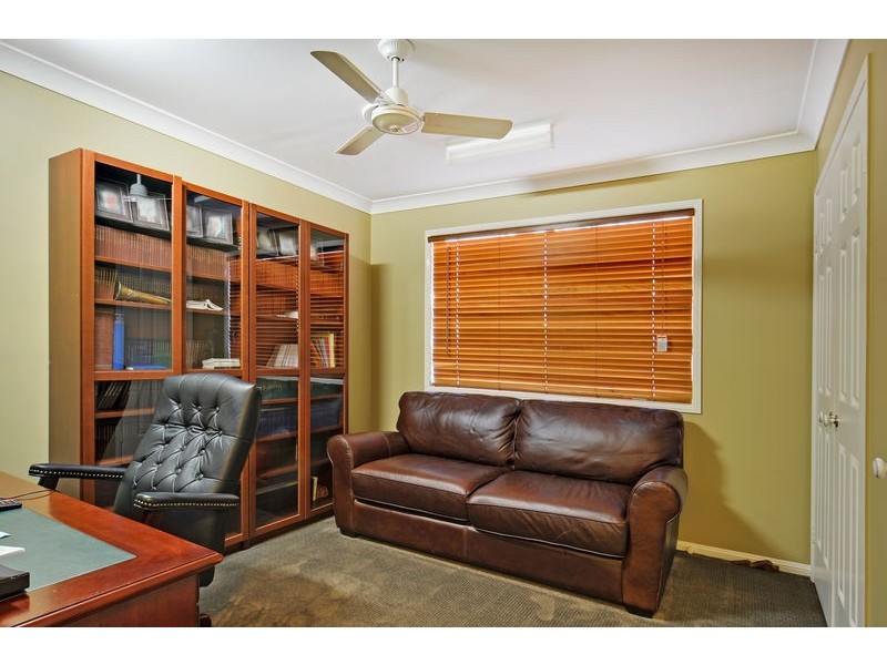 37 Jacana Crescent, Flinders View QLD 4305