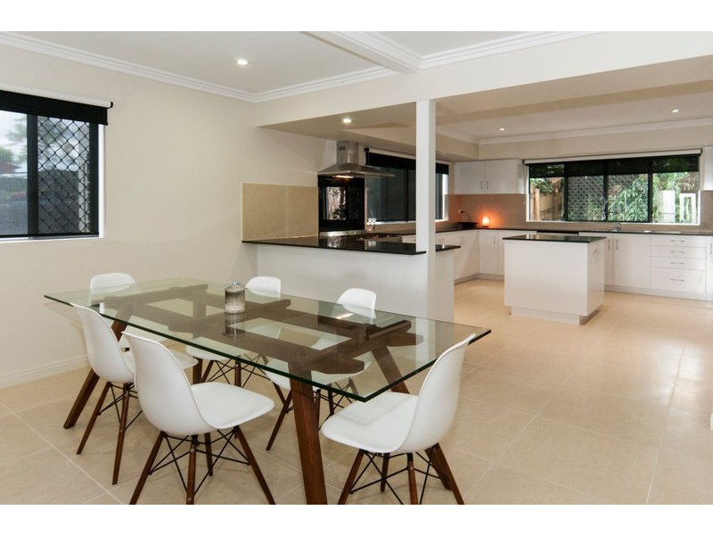 10 Thorn Street, Ipswich QLD 4305