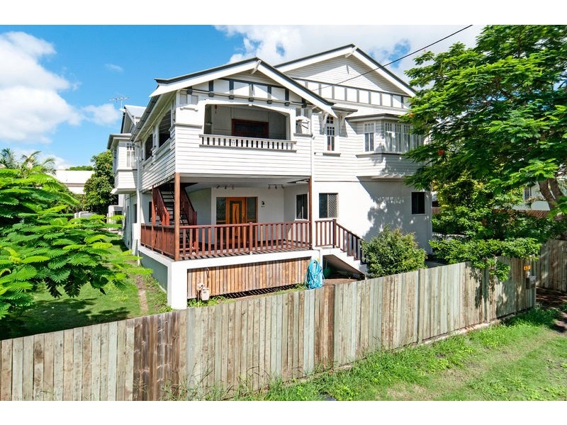 10 Thorn Street, Ipswich QLD 4305