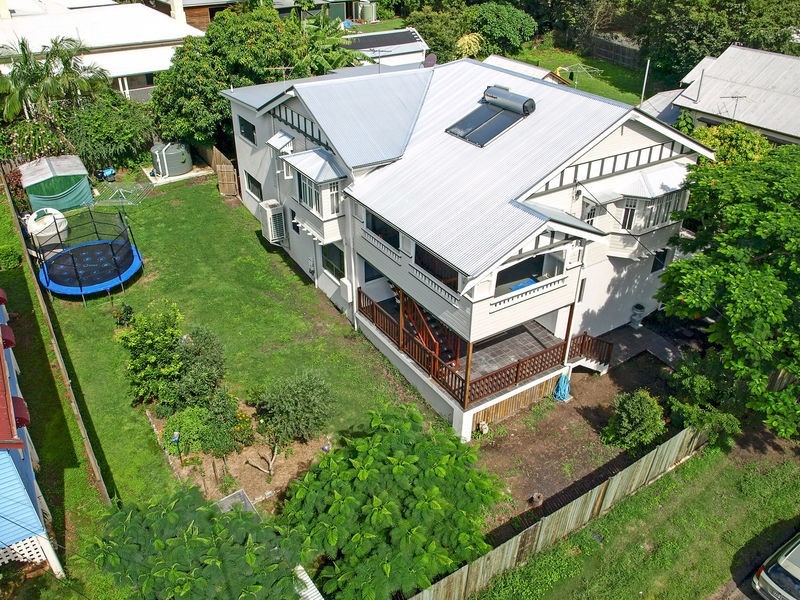 10 Thorn Street, Ipswich QLD 4305