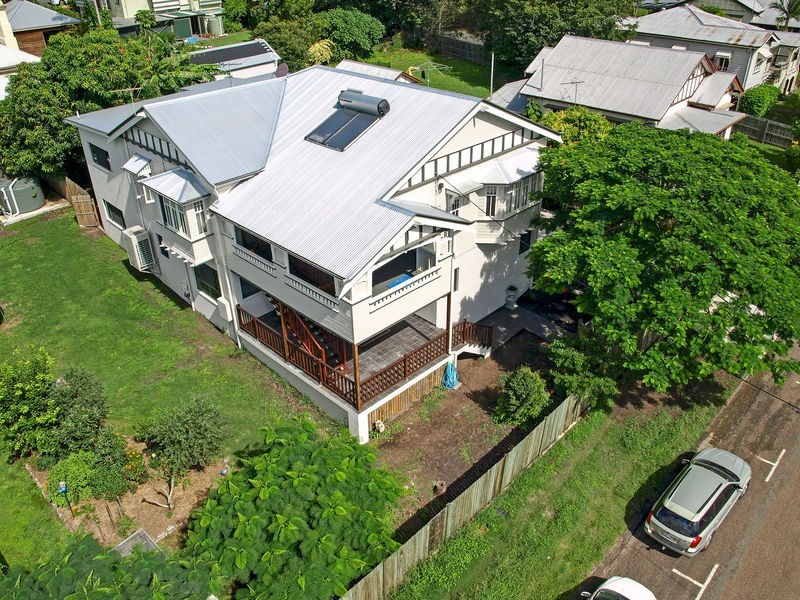 10 Thorn Street, Ipswich QLD 4305
