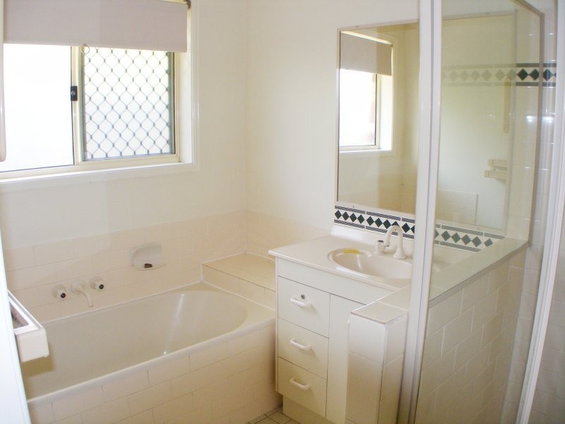 28 Willowtree Drive, Flinders View QLD 4305