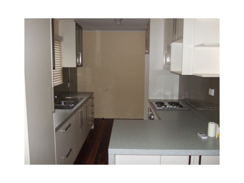 27 Balaclava, Churchill QLD 4305