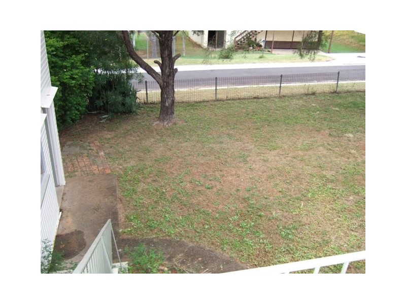 27 Balaclava, Churchill QLD 4305