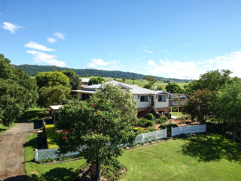 61 Henderson Road, Lanefield QLD 4340