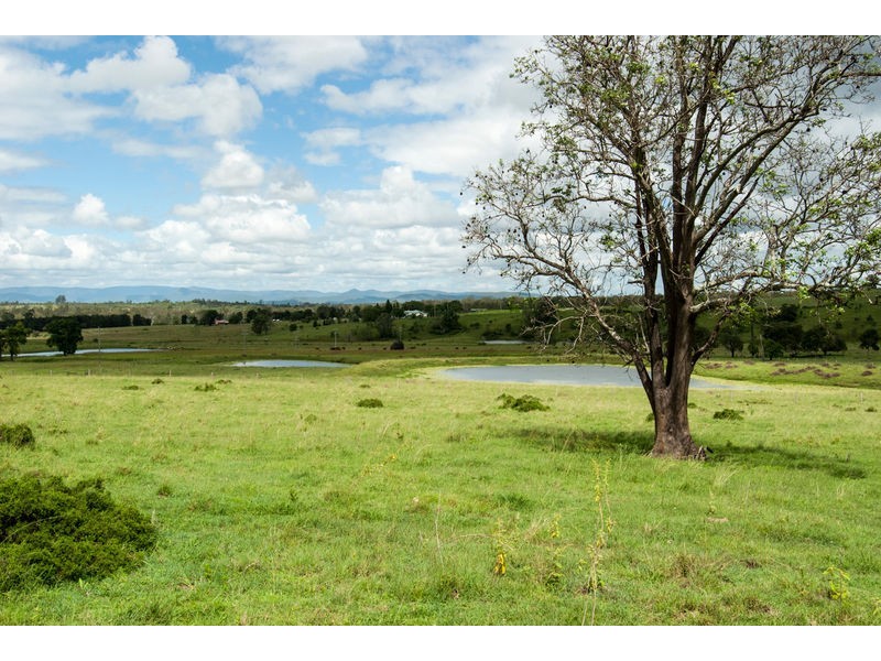 61 Henderson Road, Lanefield QLD 4340
