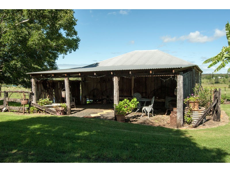 61 Henderson Road, Lanefield QLD 4340