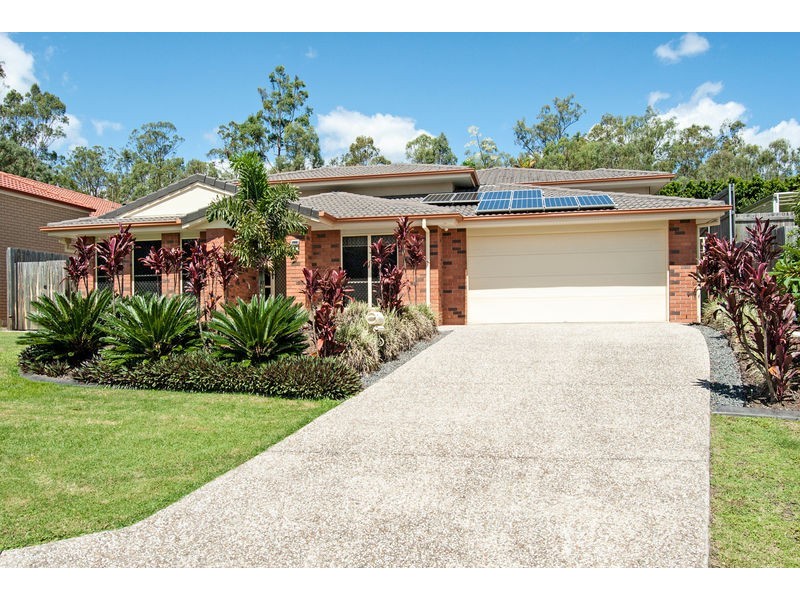 8 Hazelwood Court, Flinders View QLD 4305