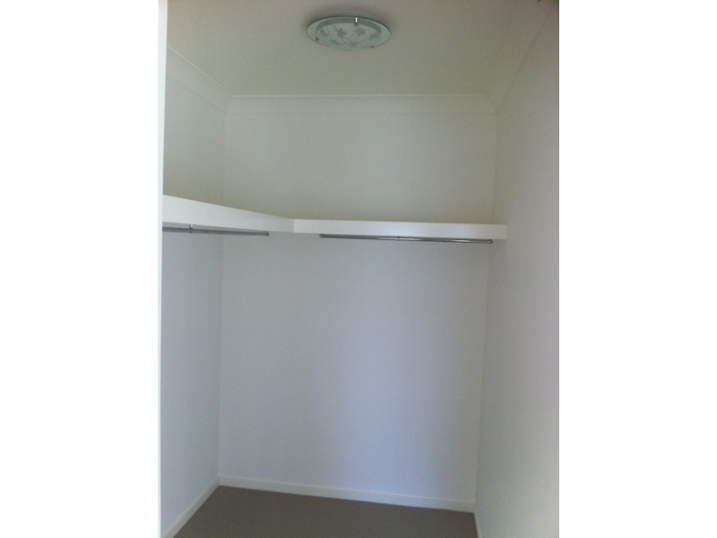 9A Ogilvie Street, Bundamba QLD 4304