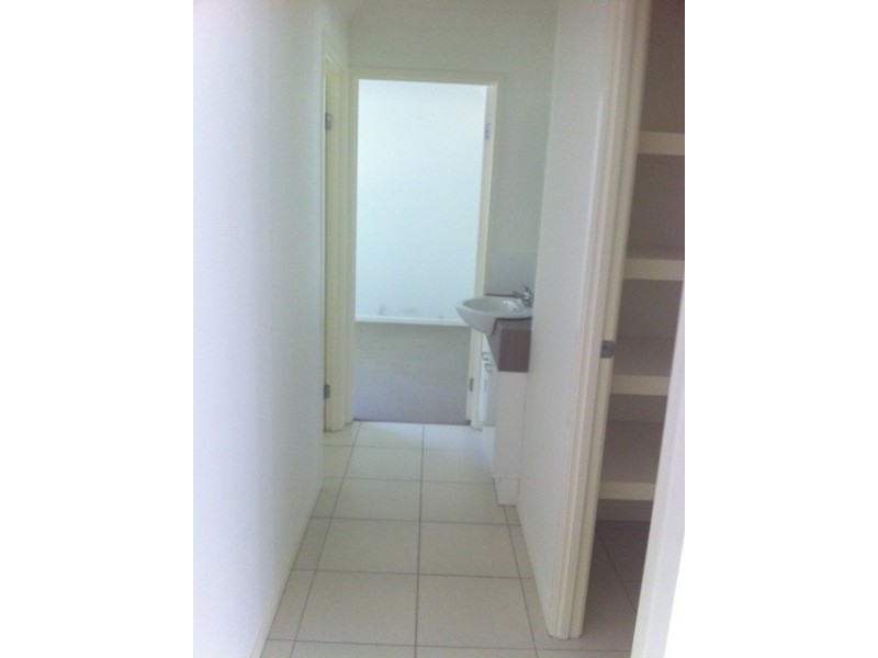 9A Ogilvie Street, Bundamba QLD 4304