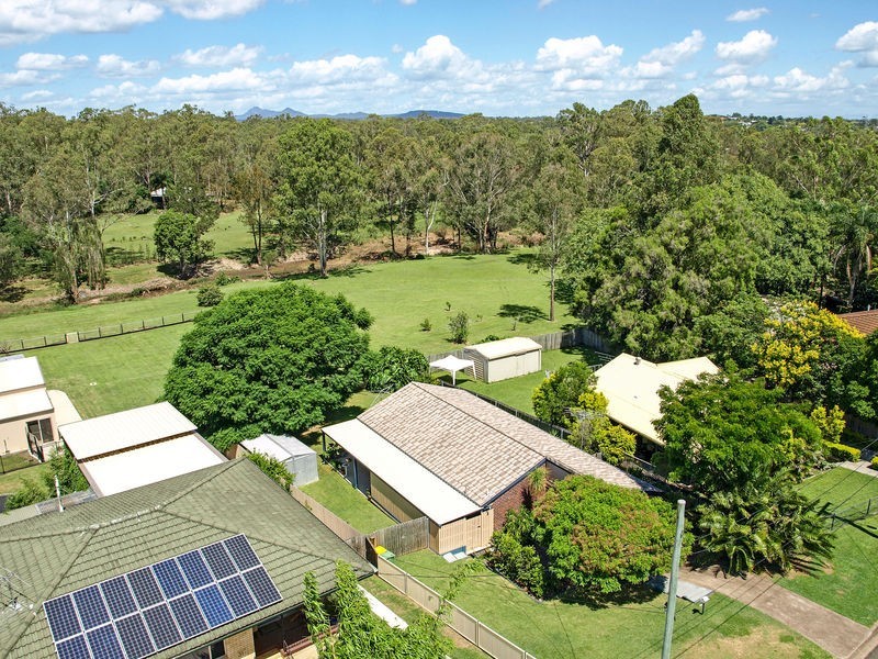 31 Knight Avenue, Silkstone QLD 4304