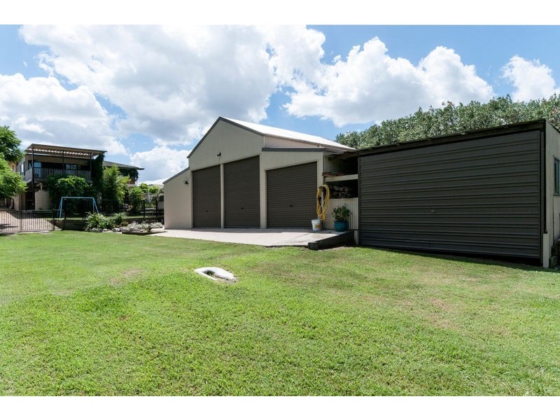 31 Knight Avenue, Silkstone QLD 4304