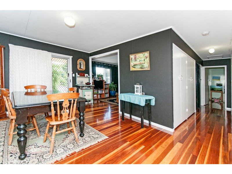 31 Knight Avenue, Silkstone QLD 4304