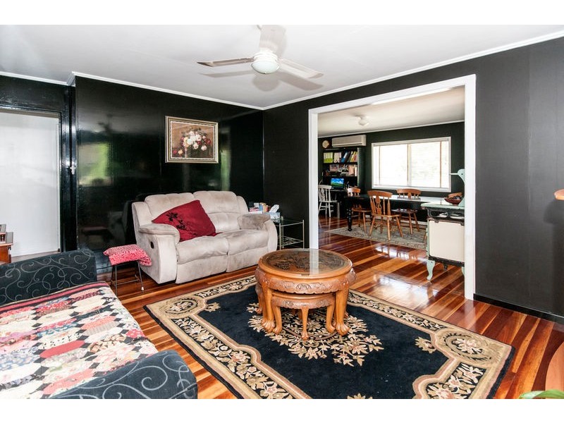 31 Knight Avenue, Silkstone QLD 4304