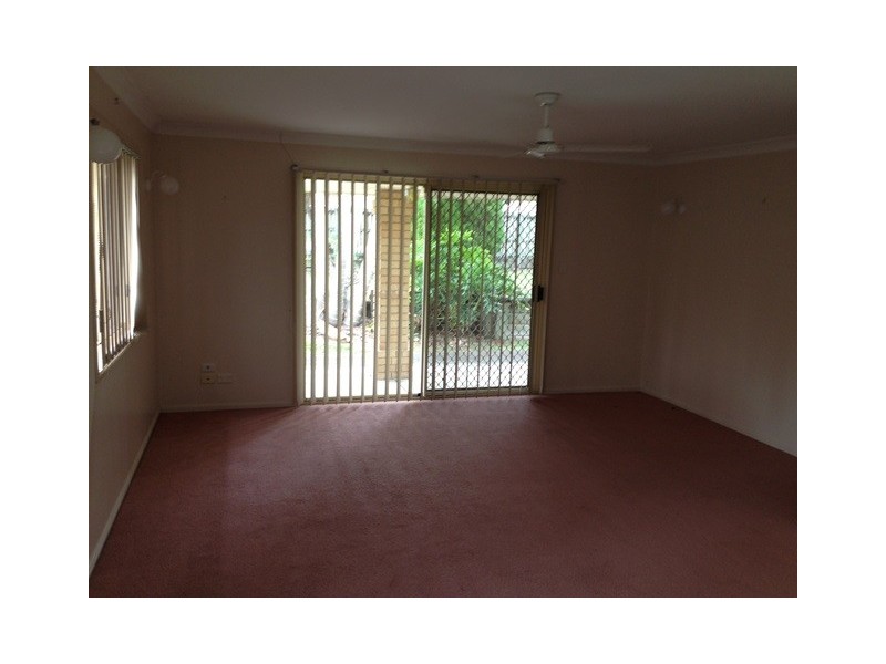 3 Elmhurst Crescent, Flinders View QLD 4305