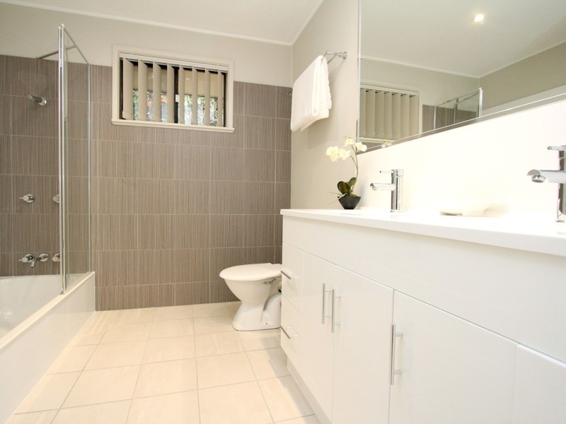 3 Beechwood Drive, Yamanto QLD 4305