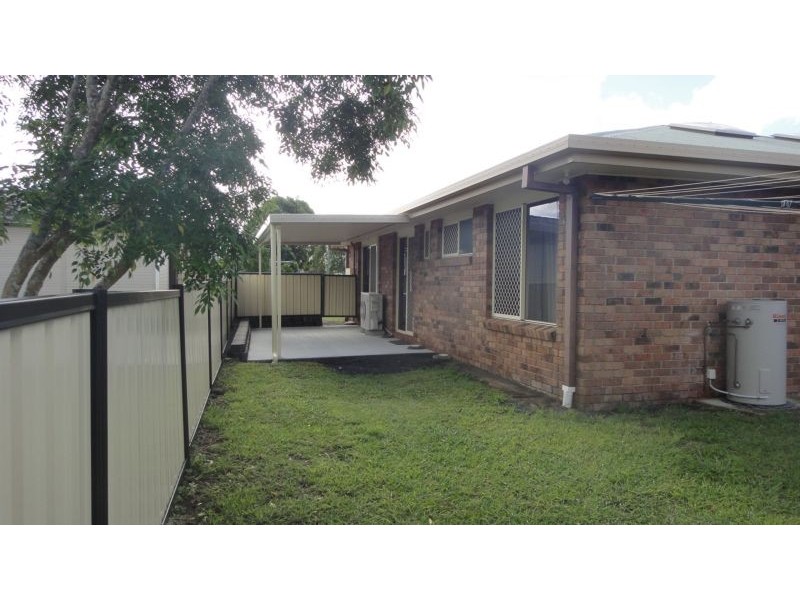 2/38 Dellvene Crescent, Rosewood QLD 4340