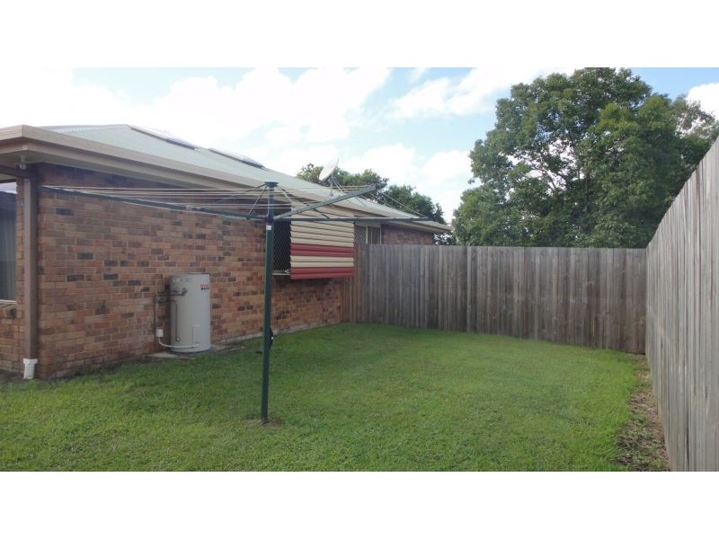 2/38 Dellvene Crescent, Rosewood QLD 4340