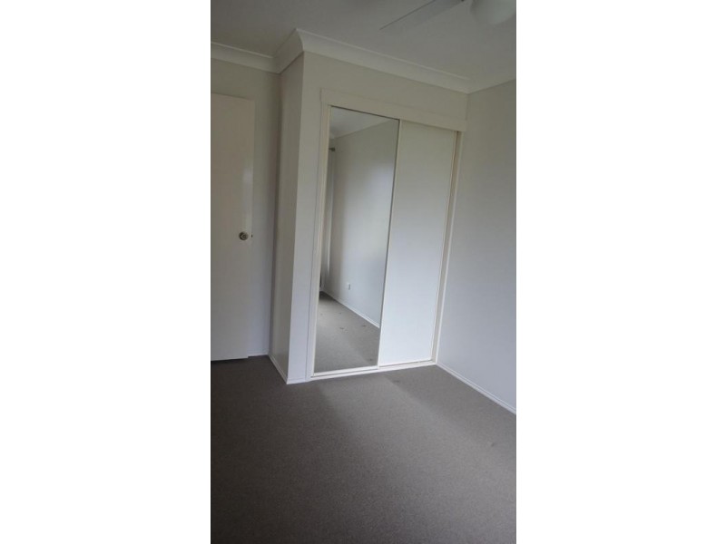 2/38 Dellvene Crescent, Rosewood QLD 4340