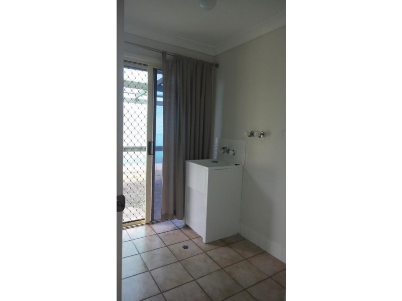 2/38 Dellvene Crescent, Rosewood QLD 4340