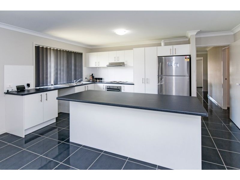 17 Earlwood Court, Raceview QLD 4305