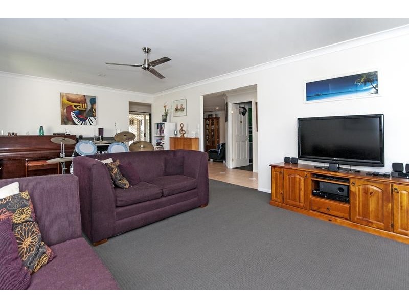 58 Jacana Crescent, Flinders View QLD 4305