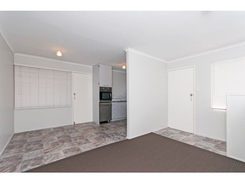 19 Saunders Street, Flinders View QLD 4305