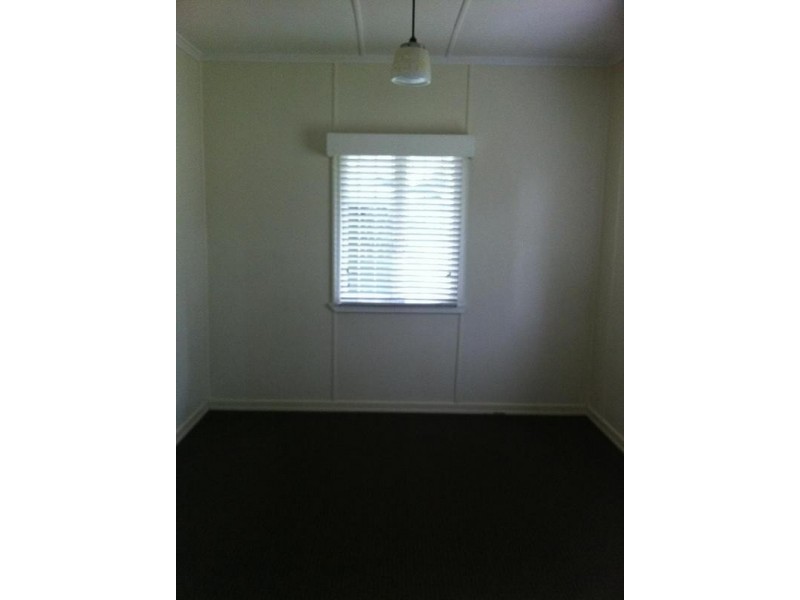 7 Orangefield Street, Eastern Heights QLD 4305