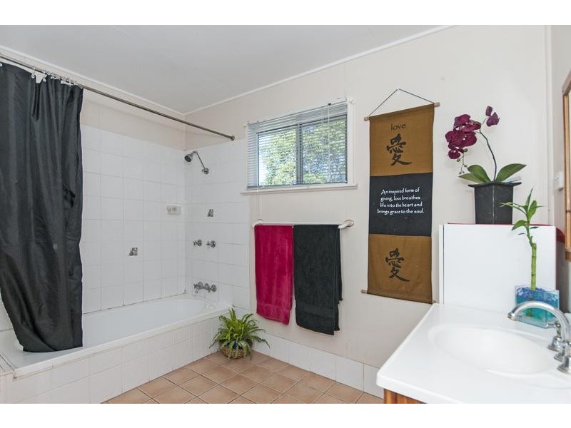 19 Trudy Street, Raceview QLD 4305