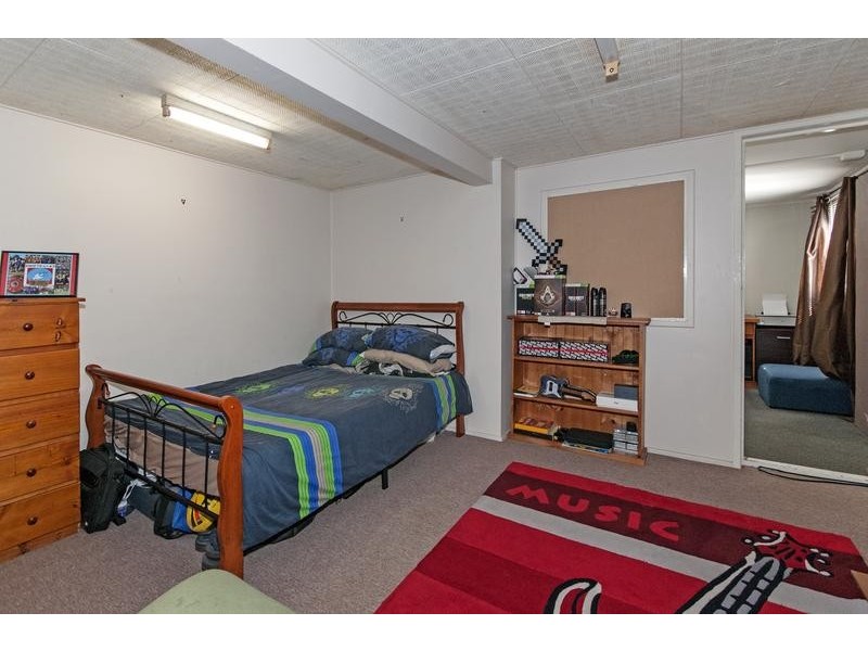 19 Trudy Street, Raceview QLD 4305