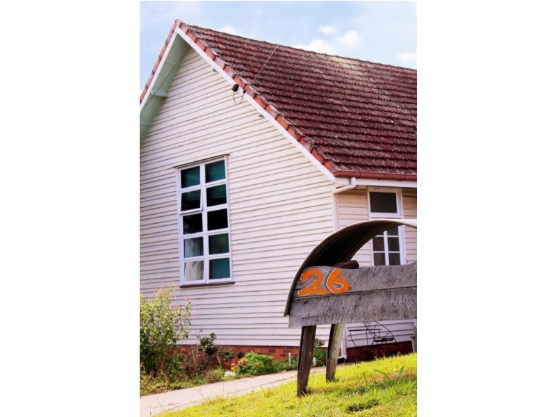 26 Harwood Street, Bardon QLD 4065