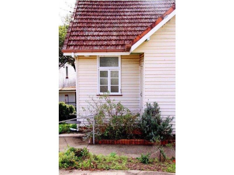 26 Harwood Street, Bardon QLD 4065