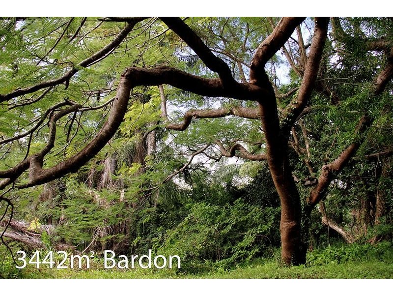 26 Harwood Street, Bardon QLD 4065